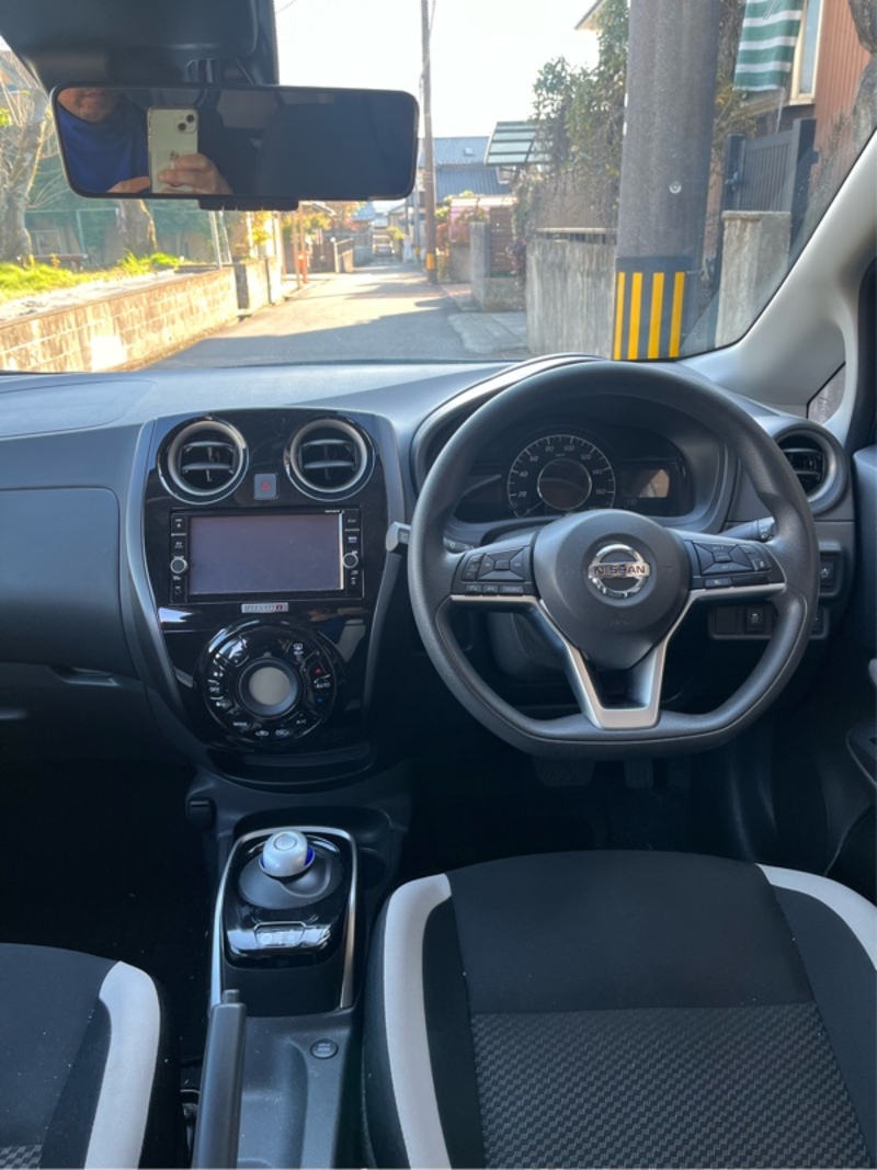 日産 ノート e-POWER eパワー X(1.2)
