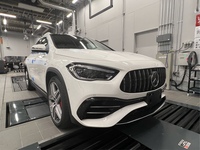 メルセデスAMG GLAクラス メルセデスAMG GLA45 S 4マチック＋_RHD_4WD(DCT_2.0)