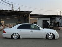 トヨタ セルシオ C仕様Fパッケージ(AT)