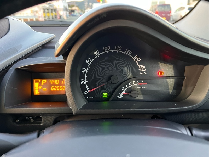 トヨタ iQ 100G レザーパッケージ（CVT_1.0)