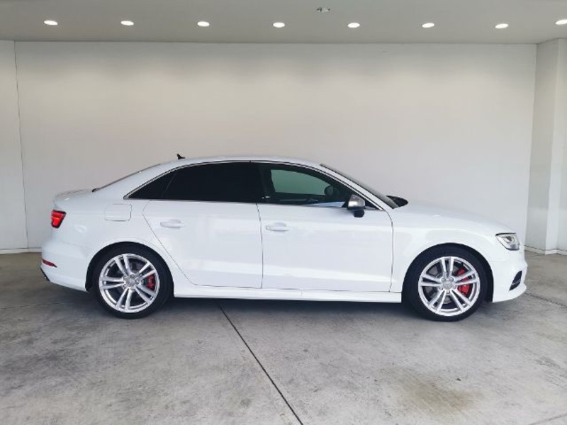 アウディ S3（セダン） S3 セダン_RHD_4WD(AT_2.0)