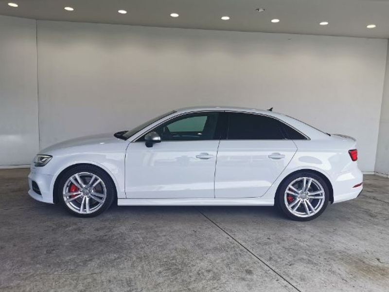 アウディ S3（セダン） S3 セダン_RHD_4WD(AT_2.0)