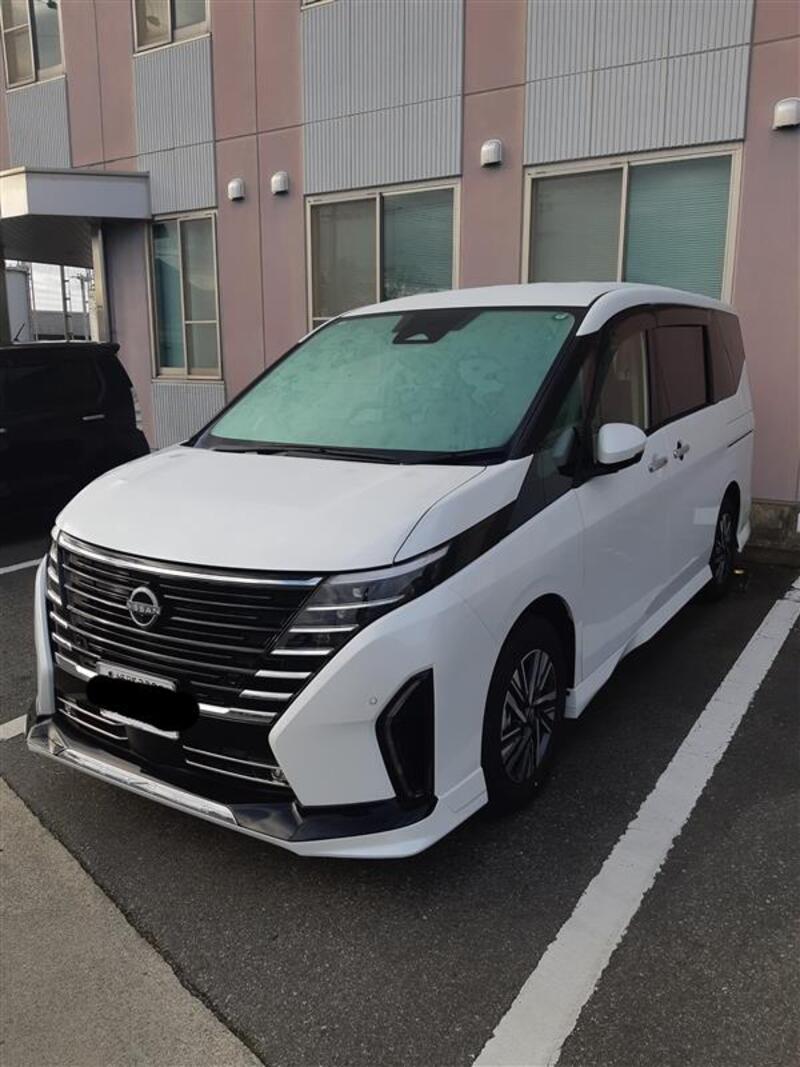 日産 セレナ e-POWER ハイウェイスター V(1.4)