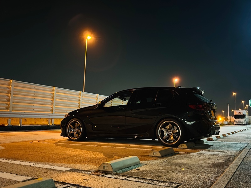 BMW 1シリーズ ハッチバック M135i xドライブ_RHD_4WD(AT_2.0)