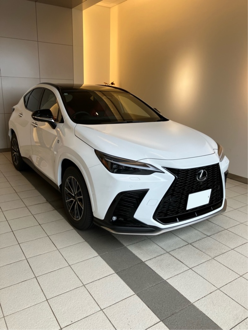 レクサス NXハイブリッド 350h“Fスポーツ”(CVT_2.5)