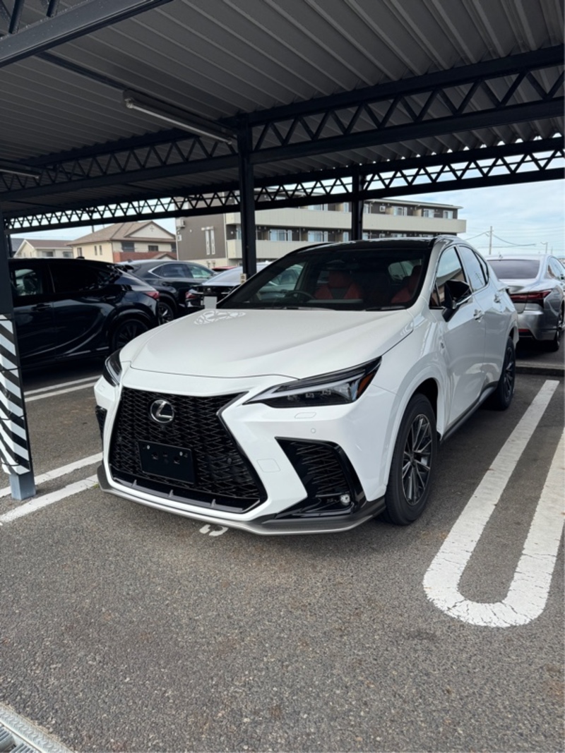 レクサス NXハイブリッド 350h“Fスポーツ”(CVT_2.5)