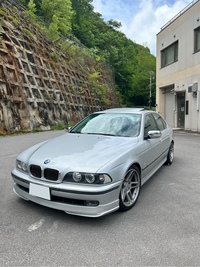 BMW 5シリーズ セダン 525i_ハイライン_RHD(AT)