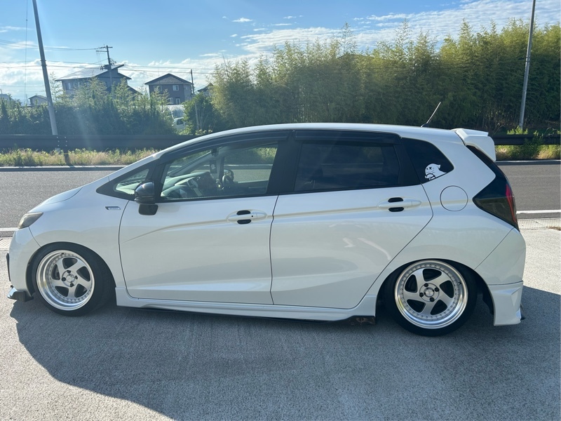 ホンダ フィット 13G・Lパッケージ(CVT_1.3)