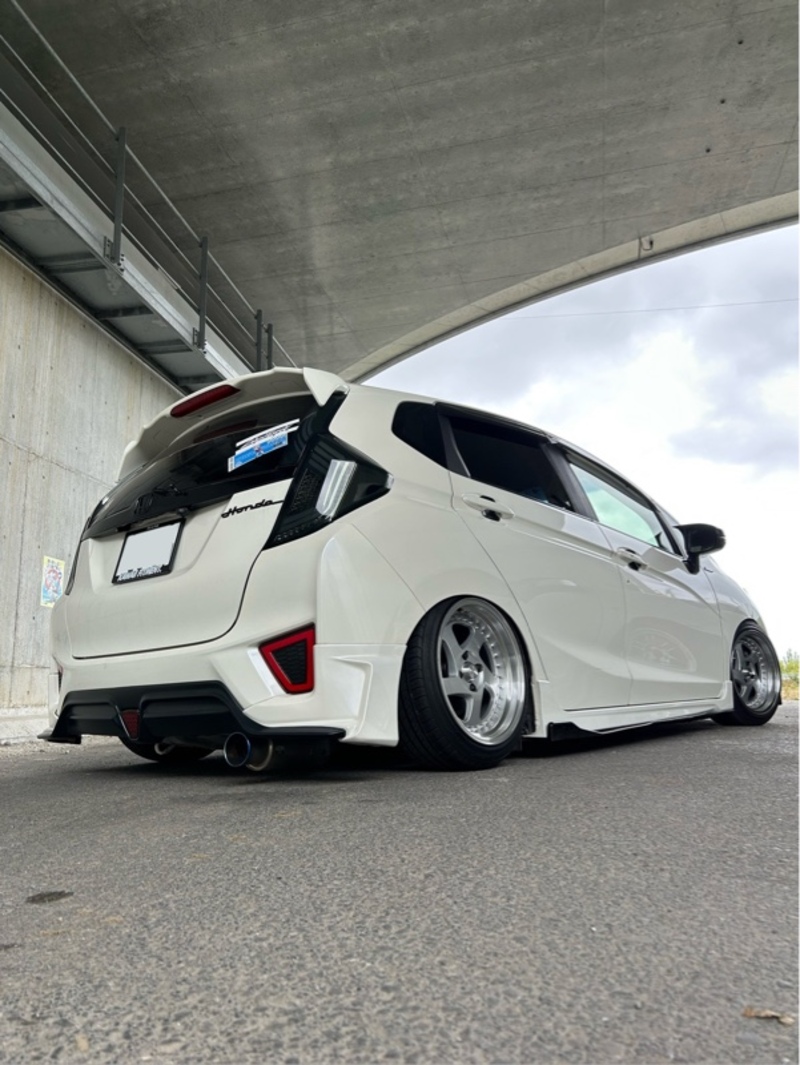 ホンダ フィット 13G・Lパッケージ(CVT_1.3)