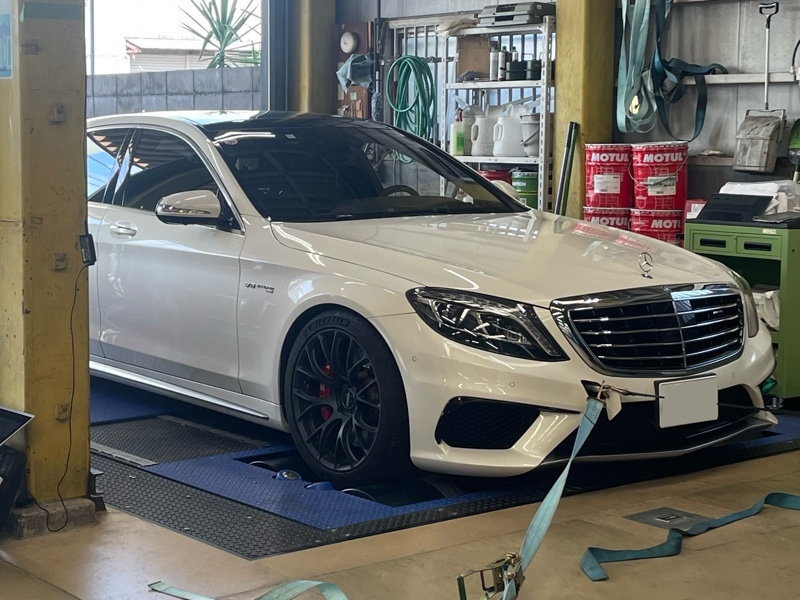 AMG Sクラス メルセデスAMG S63 4マチック ロング_LHD_4WD(AT_5.5)