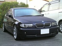 BMW 3シリーズ セダン 330i_RHD(AT)