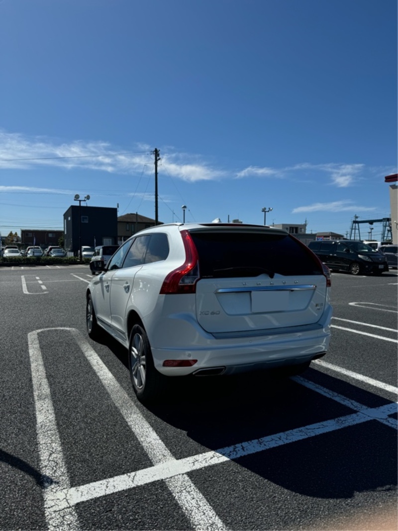 ボルボ XC60 T5 AWD_RHD_AWD(AT_2.5)