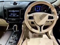 マセラティ レヴァンテ レヴァンテ ディーゼル_RHD_AWD(AT_3.0)