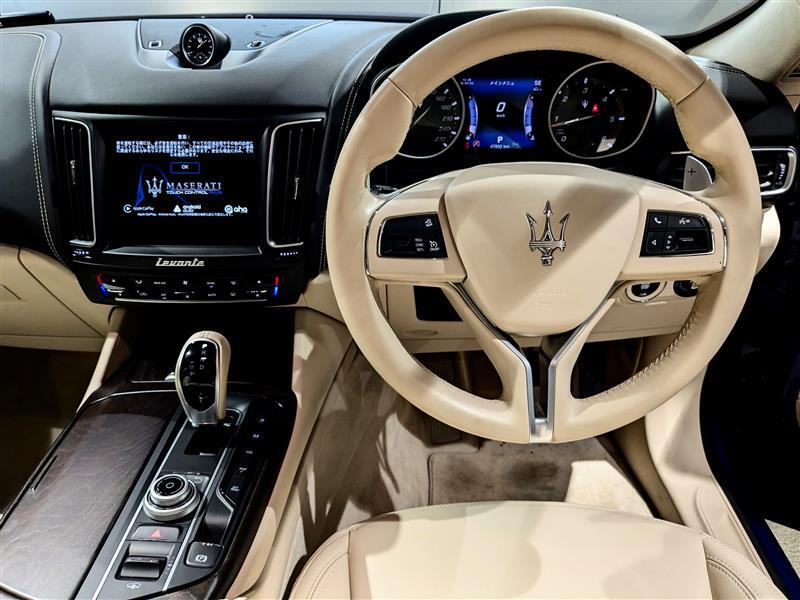 マセラティ レヴァンテ レヴァンテ ディーゼル_RHD_AWD(AT_3.0)