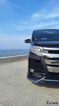 トヨタ ノア Si_7人乗り(CVT_2.0)