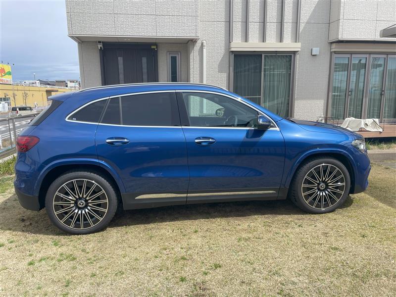 メルセデス・ベンツ GLAクラス GLA200d 4マチック_RHD_4WD(AT_2.0)【MP202502】