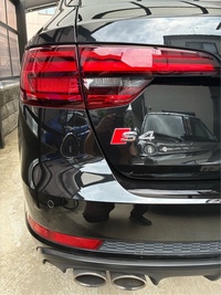 アウディ S4 アバント (ワゴン) S4 アバント_RHD_4WD(AT_3.0)