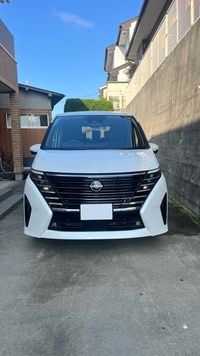 日産 セレナ e-POWER ハイウェイスター V 90周年記念車(1.4)