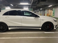 メルセデスAMG Aクラス