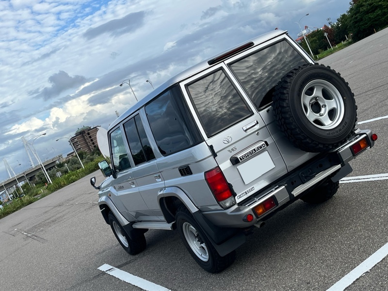 トヨタ ランドクルーザー70