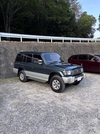 三菱 パジェロ XG_ミッドルーフ_4WD(MT_2.5ディーゼル)