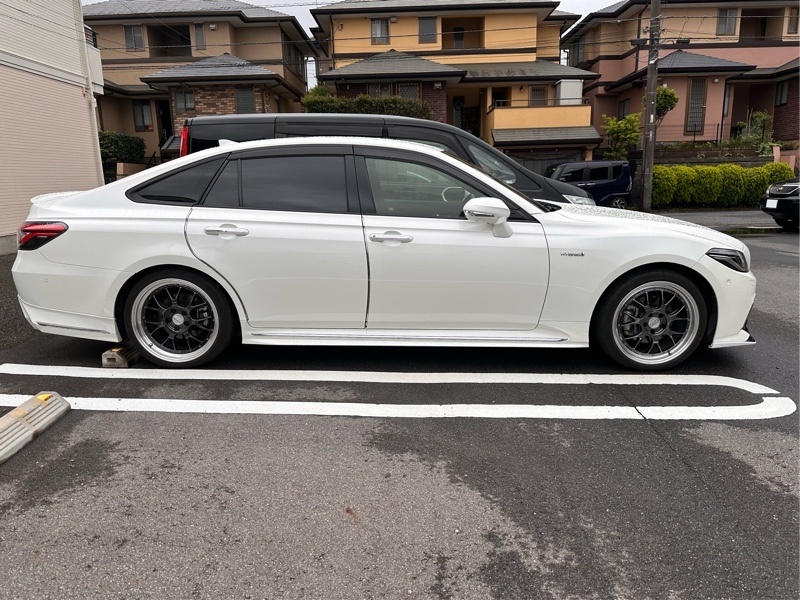 トヨタ クラウンハイブリッド 2.5 RS アドバンス(CVT_2.5_ハイブリッド)
