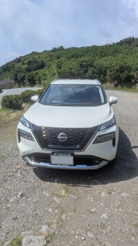 日産 エクストレイル G e-4ORCE_5人乗り_4WD(1.5)