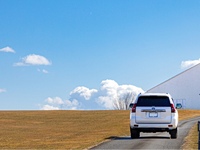 トヨタ ランドクルーザープラド TX“Lパッケージ・70th アニバーサリーリミテッド”_7人乗り_4WD(ECT_2.7)