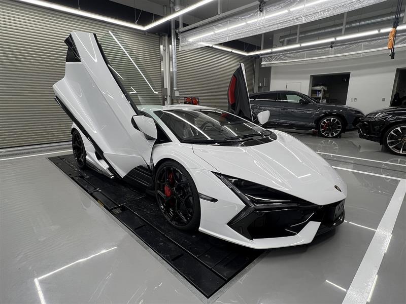 ランボルギーニ レヴエルト レヴエルト_LHD_4WD（AMT_6.5）