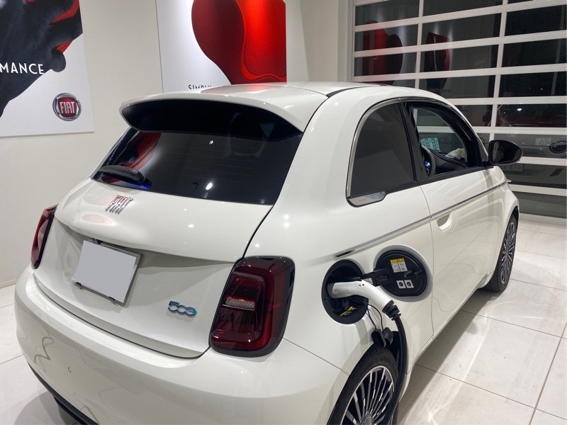フィアット 500e（ハッチバック） 500e アイコン_RHD