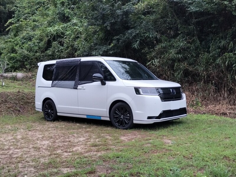ホンダ ステップワゴンスパーダ e:HEV スパーダ プレミアムライン ブラックエディション_7人乗り (CVT_2.0)