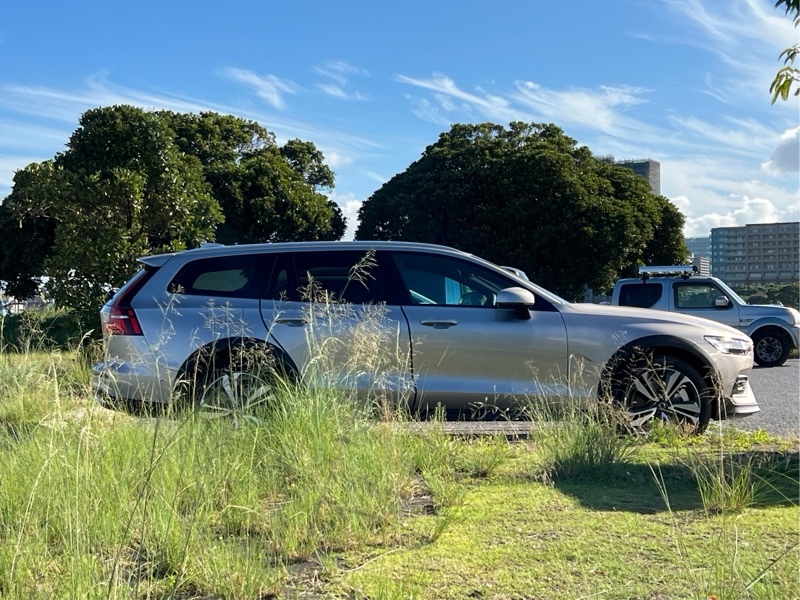 ボルボ V60クロスカントリー クロスカントリー ウルトラ B5 AWD_RHD_AWD(AT_2.0)