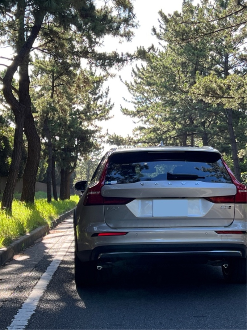 ボルボ V60クロスカントリー クロスカントリー ウルトラ B5 AWD_RHD_AWD(AT_2.0)