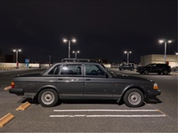 ボルボ 240 セダン