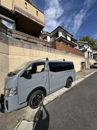 日産 キャラバン バン グランドプレミアムGX ロングボディ 低床_5人乗り_5ドア_4WD(AT_2.4_ディーゼル)