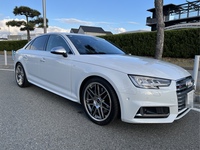 アウディ S4 (セダン) セダン_RHD_4WD(AT_3.0)