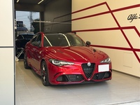 アルファロメオ ジュリア 2.9 V6 ビターボ クアドリフォリオ_RHD(AT_2.9)