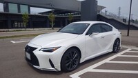 レクサス ISハイブリッド 300h“バージョンL”_AWD(CVT_2.5)