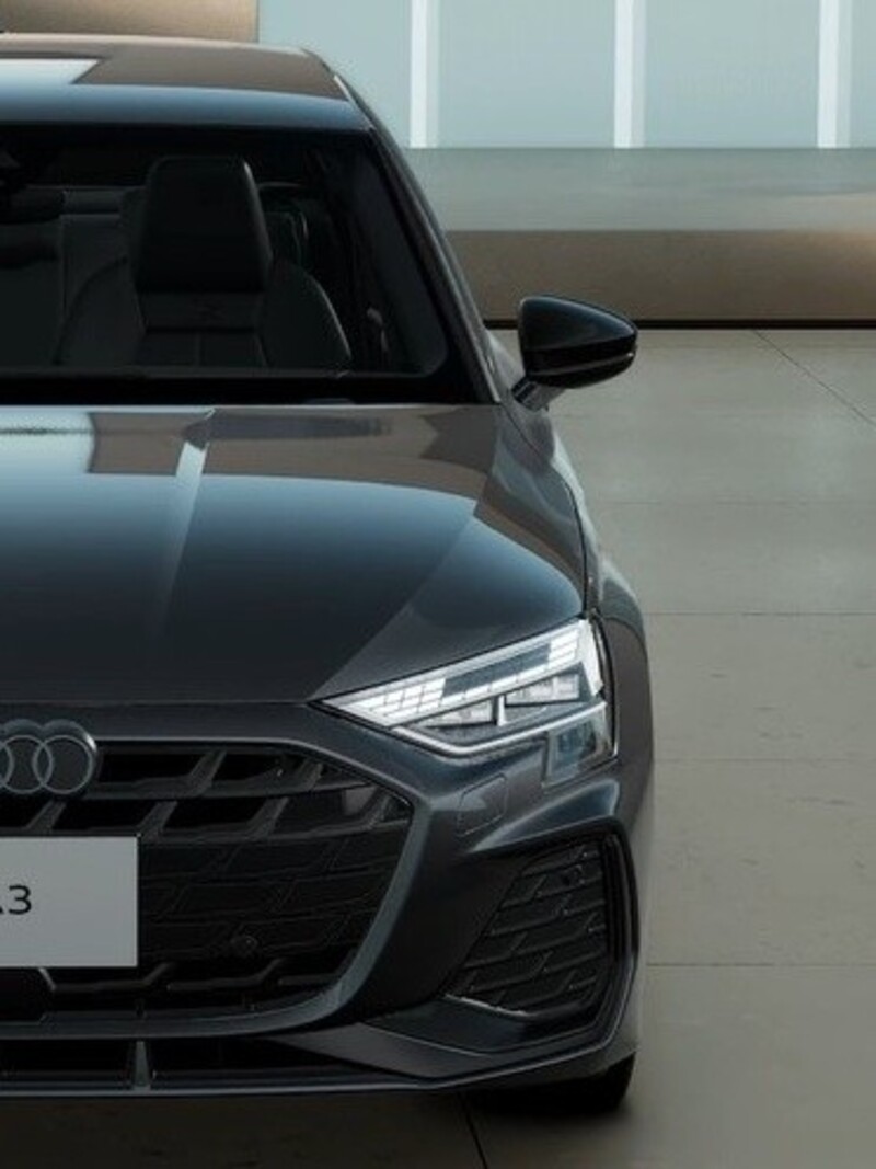 アウディ A3スポーツバック 30 TFSI Sライン_RHD(Sトロニック_1.5)
