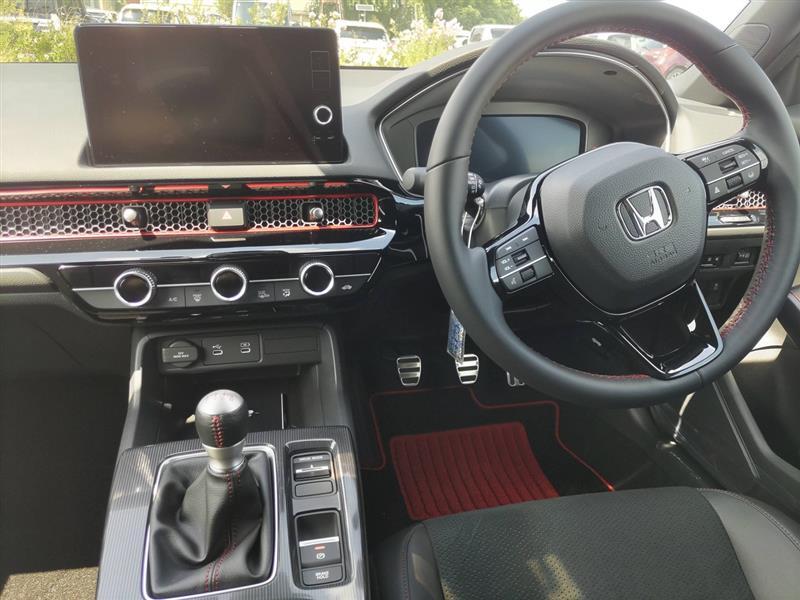 ホンダ シビック (ハッチバック) RS(MT_1.5)