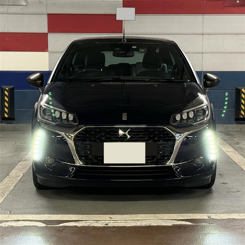 DSオートモビル DS3 カブリオ カブリオ ソー・パリジェンヌ_RHD(EAT_1.2)