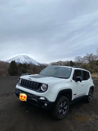 ジープ レネゲード トレイルホーク_RHD_4WD(AT_1.3)