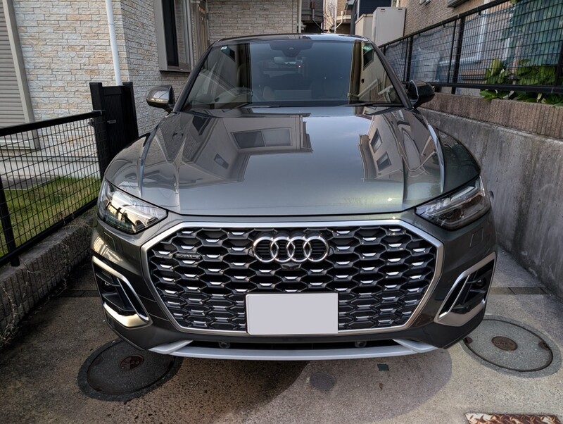 アウディ Q5 スポーツバック Sライン ダイナミックエディション_RHD_4WD(Sトロニック_2.0)