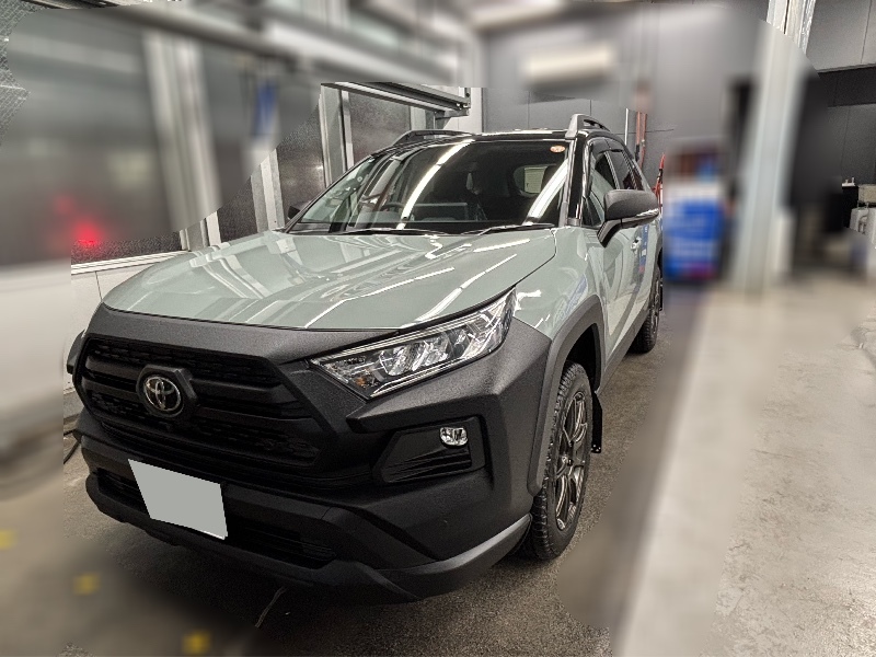 トヨタ RAV4 アドベンチャー“オフロードパッケージ II”_4WD(CVT_2.0)