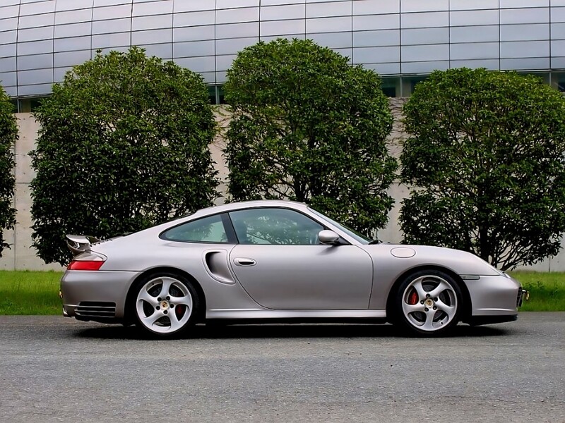 ポルシェ 911 ターボ_LHD_4WD(MT_3.6)
