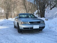 アウディ A4 （セダン） 2.4 クワトロ_RHD_4WD(AT_2.4)