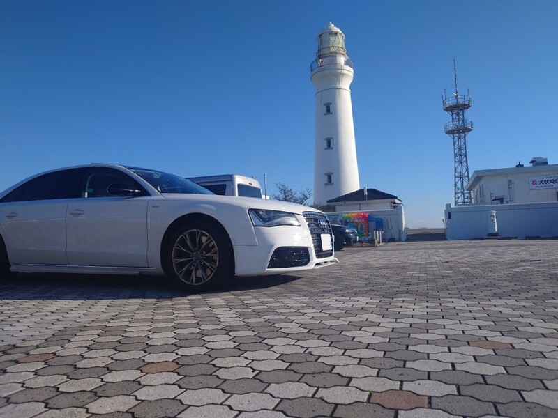 アウディ A8 L W12 クワトロ_RHD_4人乗り_4WD(AT_6.3)