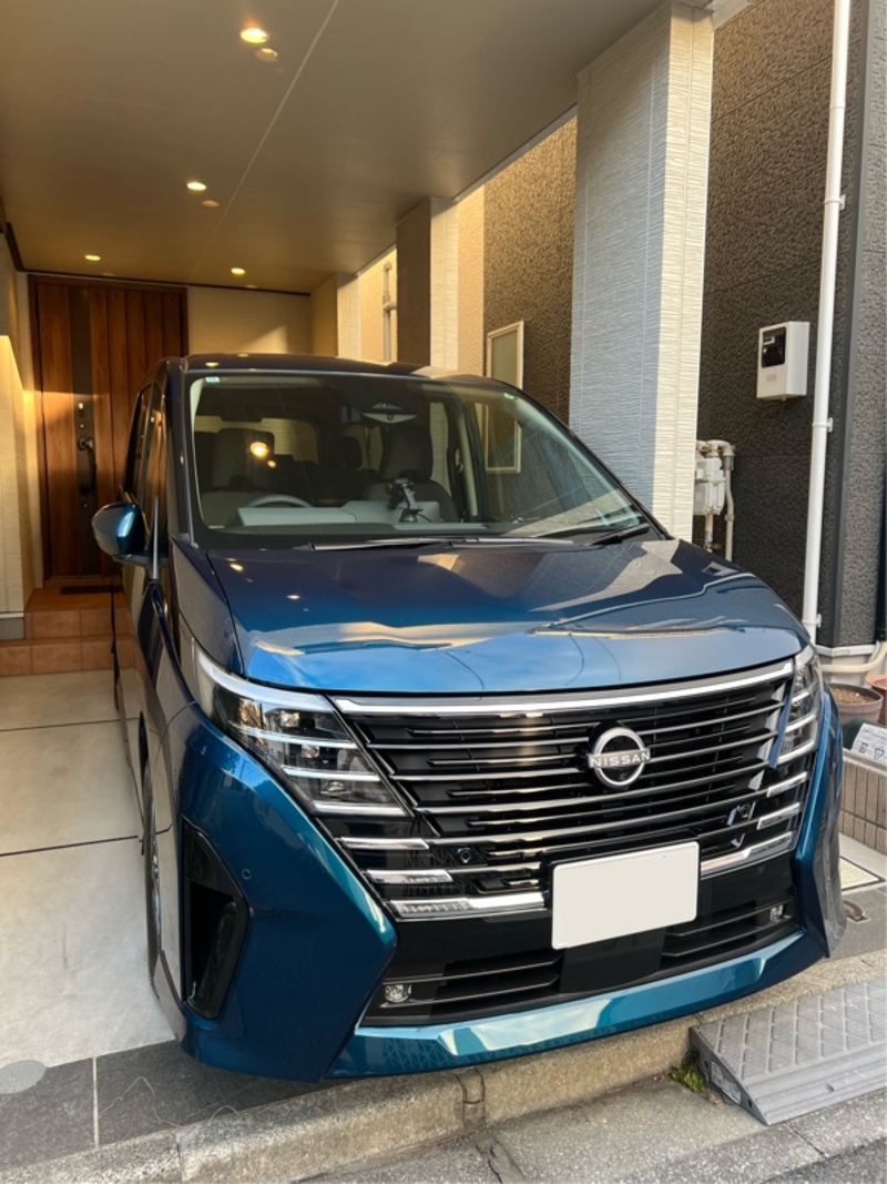 日産 セレナ e-POWER ハイウェイスター V(1.4)