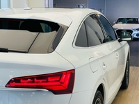 アウディ SQ5 スポーツバック SQ5 スポーツバック_RHD_4WD(ティプトロニック_3.0)