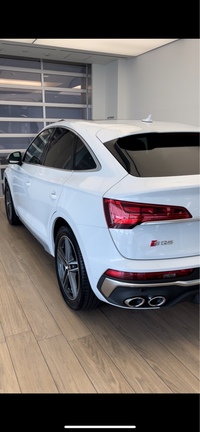 アウディ SQ5 スポーツバック SQ5 スポーツバック_RHD_4WD(ティプトロニック_3.0)